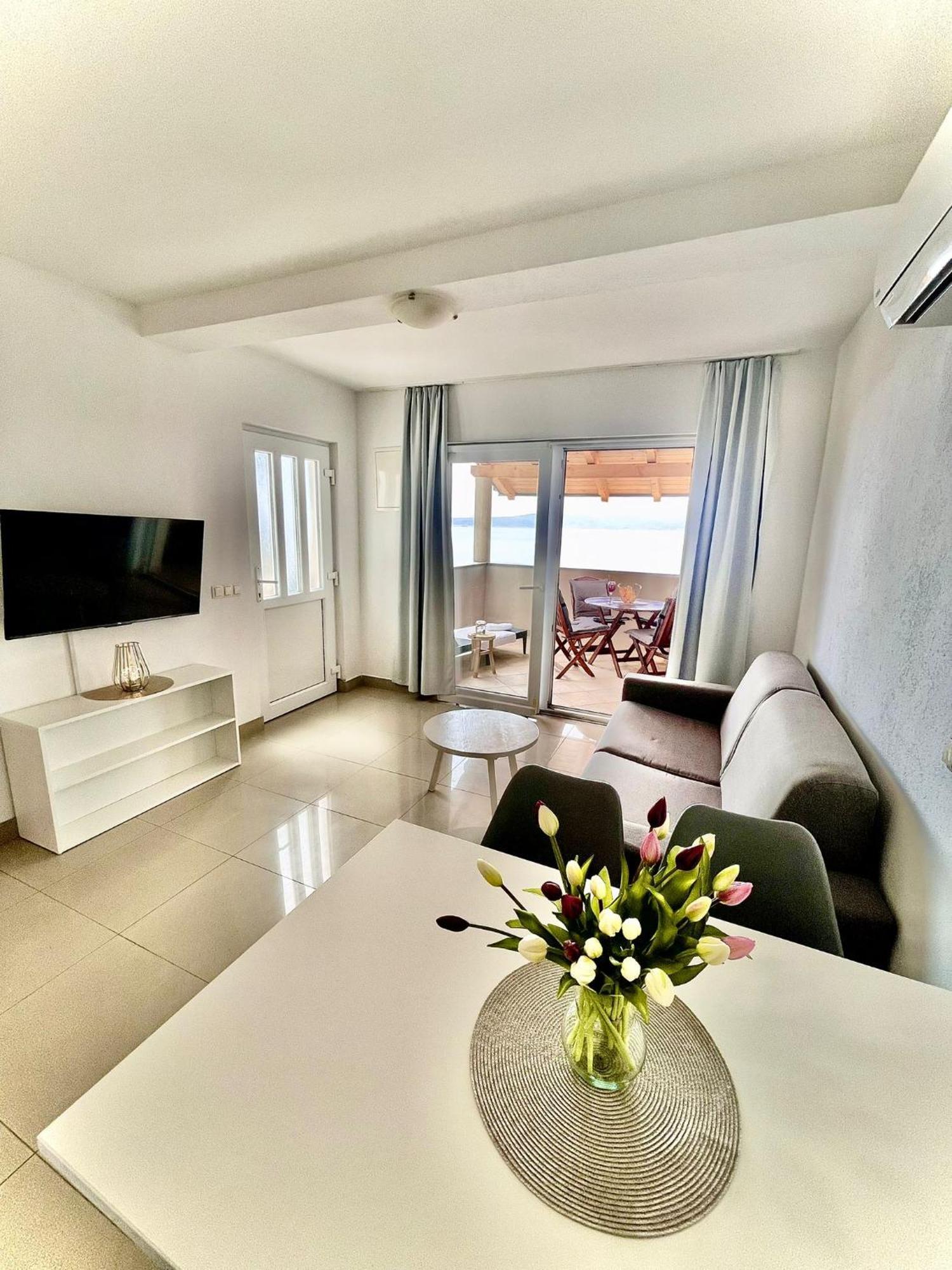 Apartments Katara Brela Eksteriør bilde